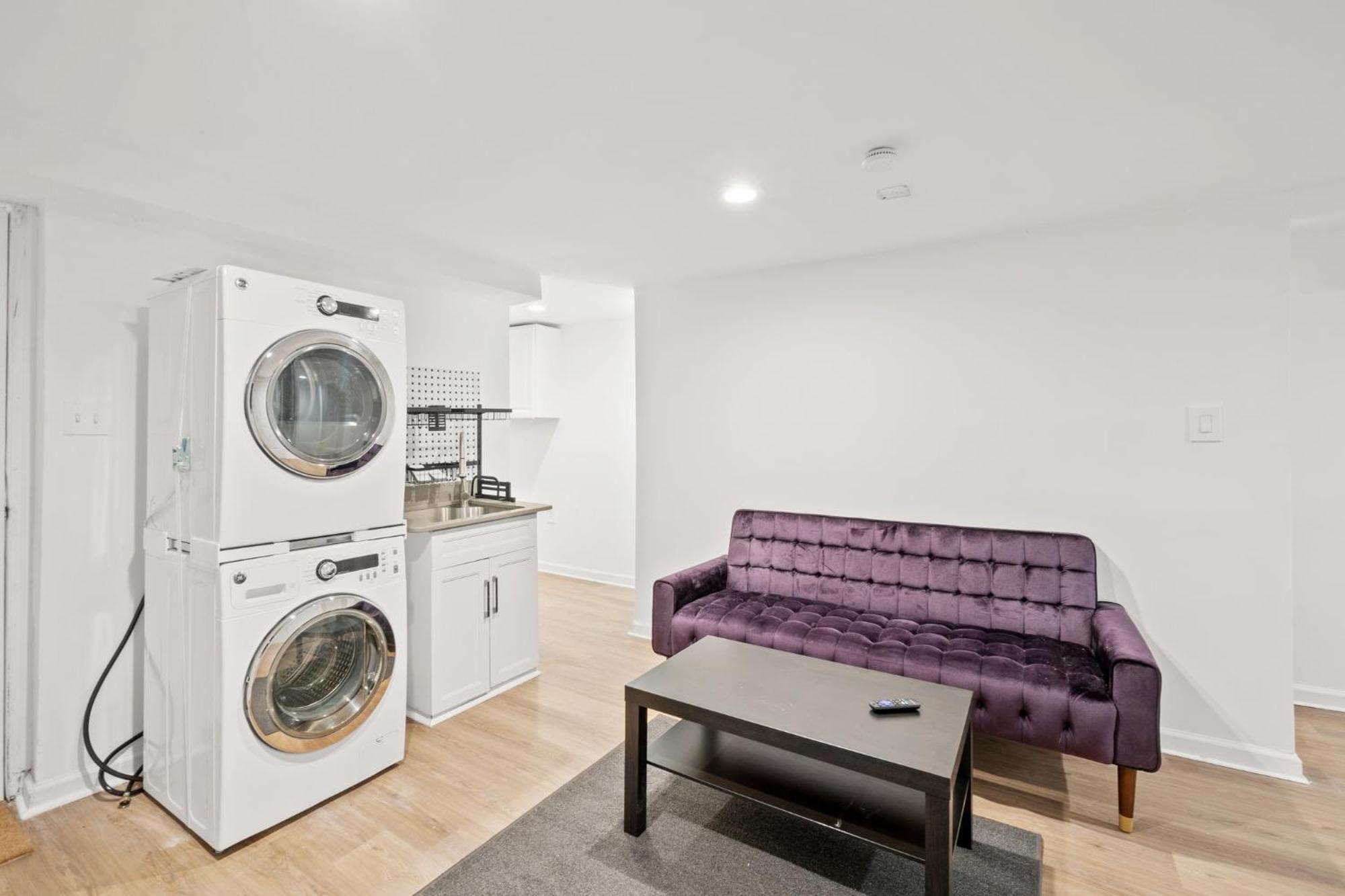Charming 4-bedroom Townhome In Fabulous With Ac, Wifi Holiday home *