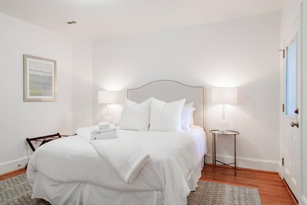 Apartment Quaint Dc Private 1-br Walk To Metro-rail Subway Washington