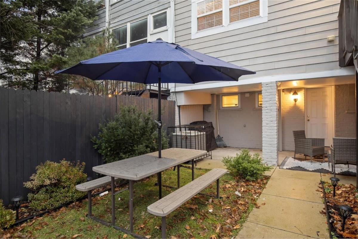 Exceptional 4-br Near Rock Creek Park Holiday home Washington