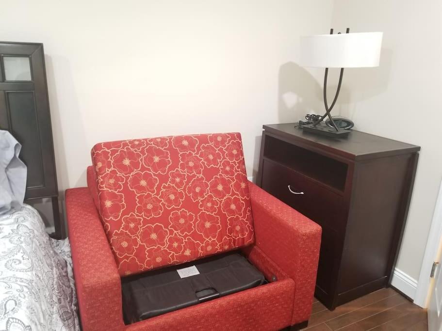 Beautiful New 4 Bedroom 3 Bath Family Or 1 Bedroom Nr Howard U Downtown Nw Dc Bed & Breakfast *