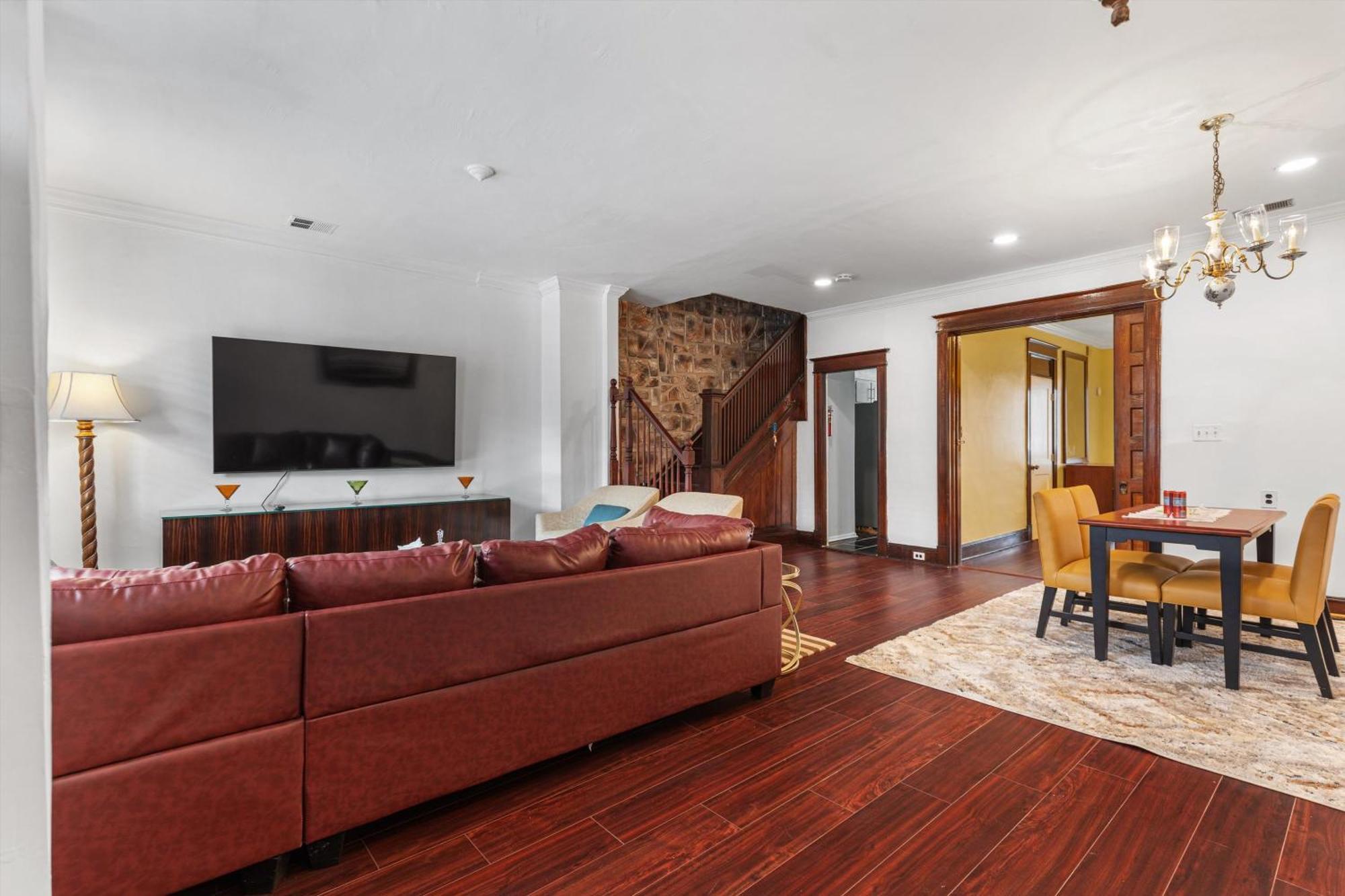 Family & Group Trips To Dc - 4-br Close To Metro Holiday home Washington