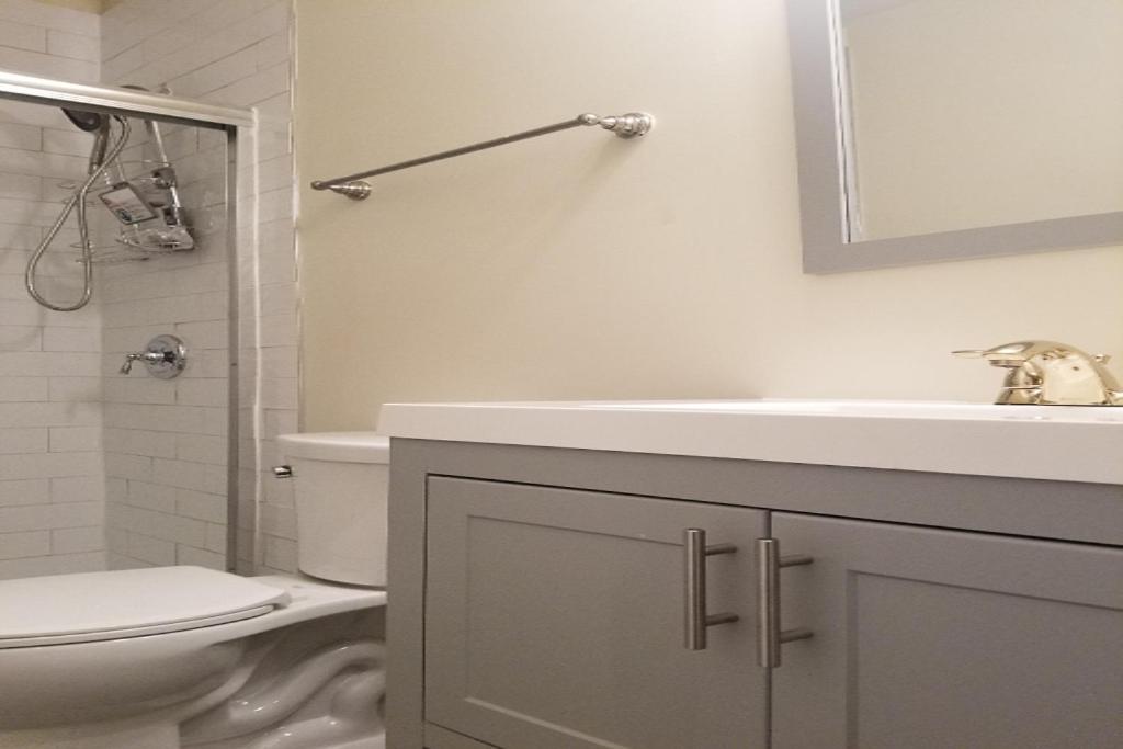 Beautiful New 4 Bedroom 3 Bath Family Or 1 Bedroom Nr Howard U Downtown Nw Dc * Washington