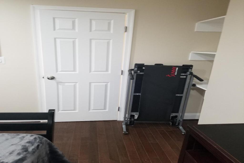 Beautiful New 4 Bedroom 3 Bath Family Or 1 Bedroom Nr Howard U Downtown Nw Dc