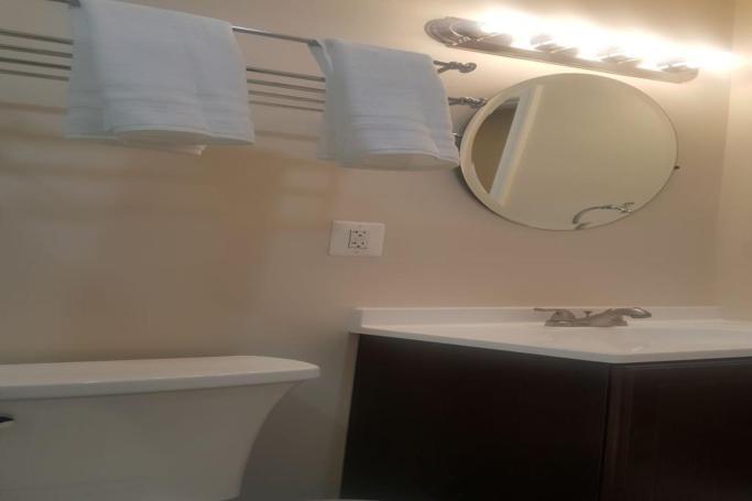 Bed & Breakfast Beautiful New 4 Bedroom 3 Bath Family Or 1 Bedroom Nr Howard U Downtown Nw Dc