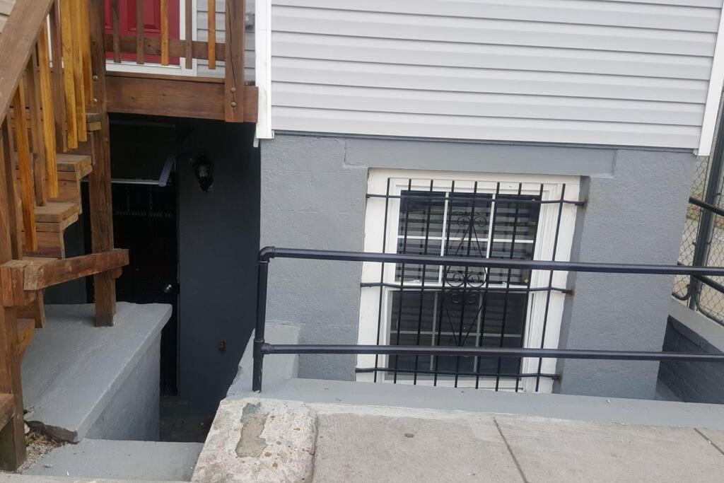 Beautiful New 4 Bedroom 3 Bath Family Or 1 Bedroom Nr Howard U Downtown Nw Dc