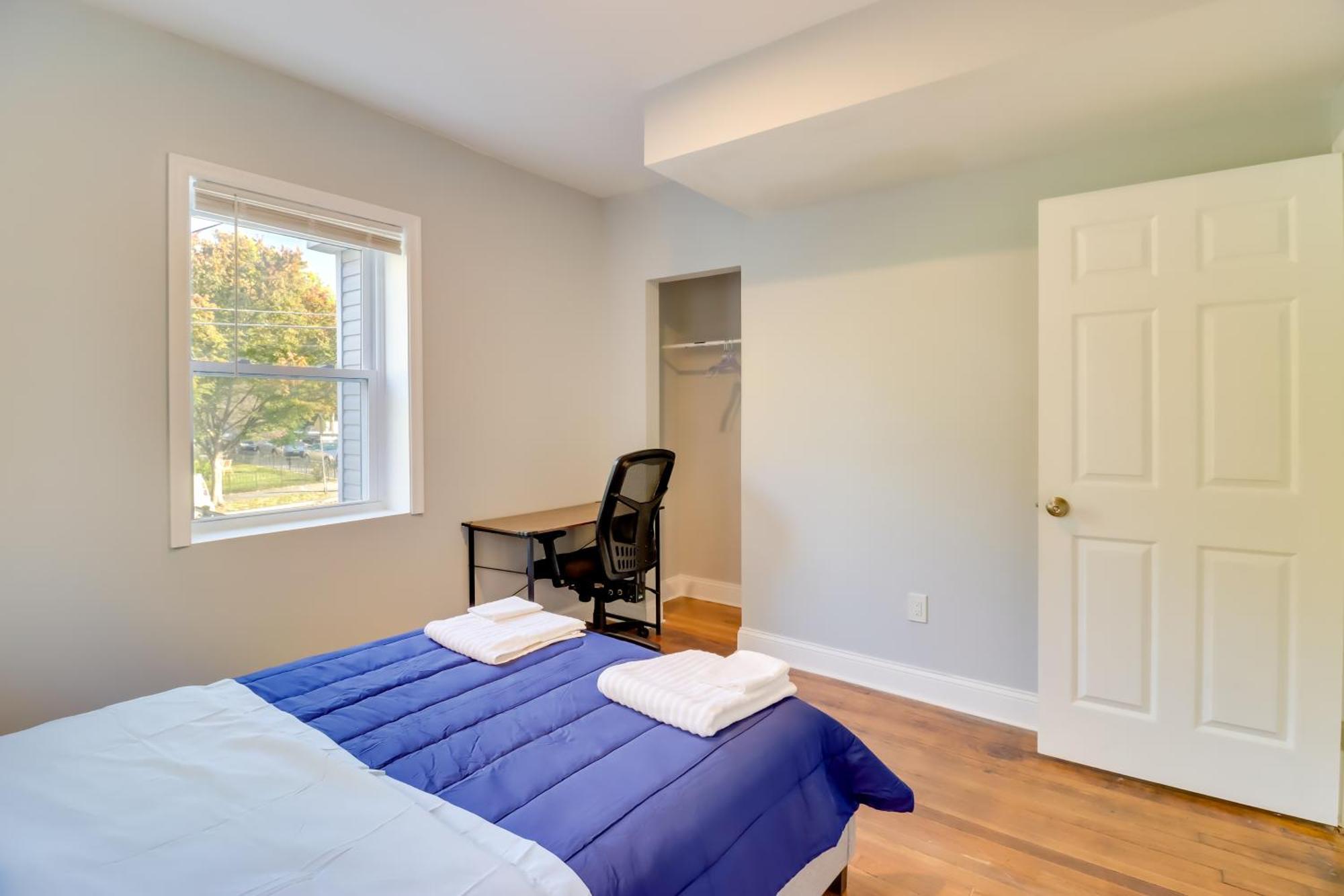 5 Mi To National Mall Dc With Pool Table *
