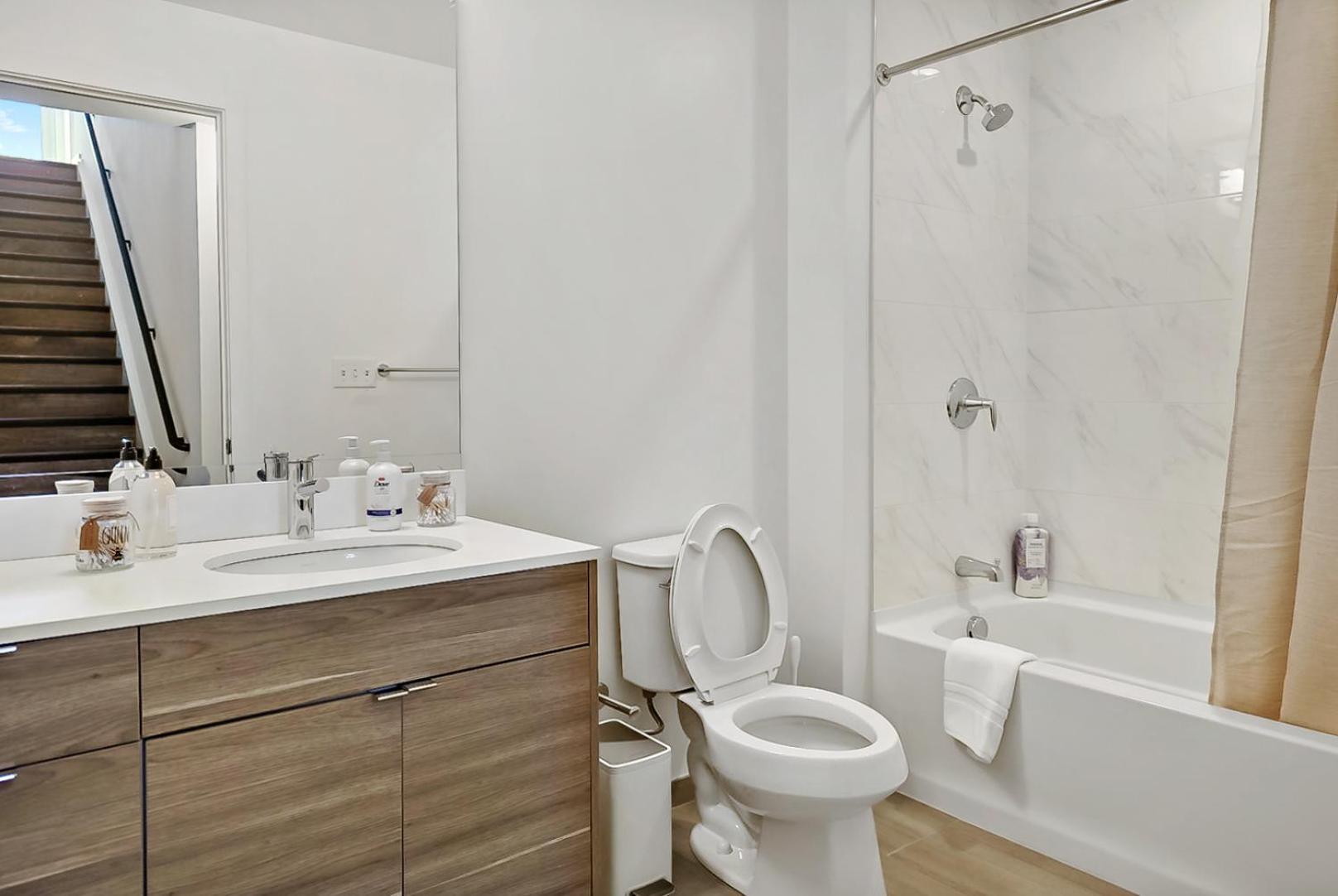 Hala Dc Aparthotel *