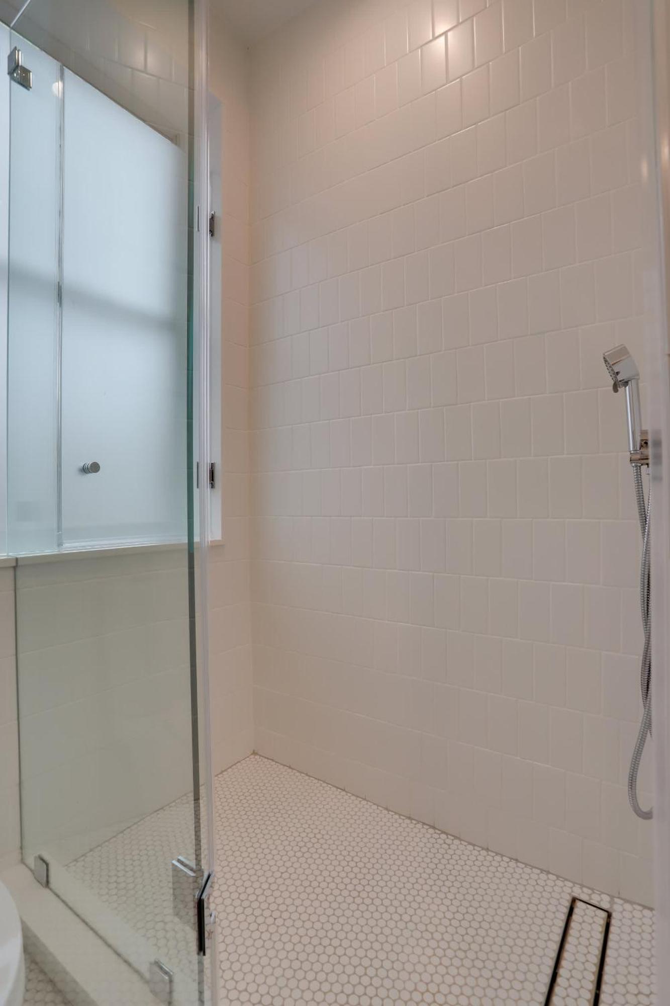 Sojourn's Eastern Market Carriage House Sleeps 2 Washington