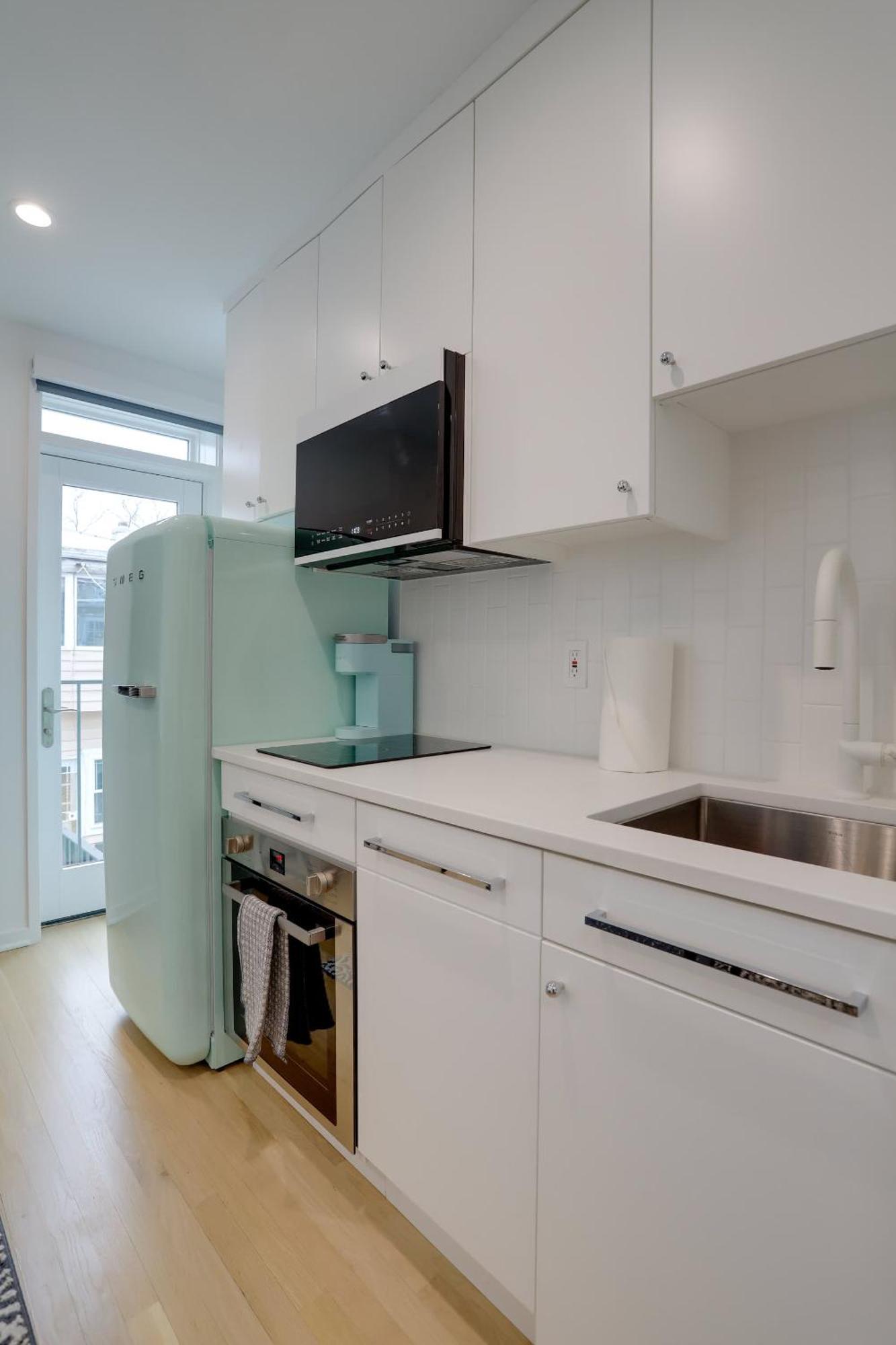 Sojourn's Eastern Market Carriage House Sleeps 2 Apartment Washington