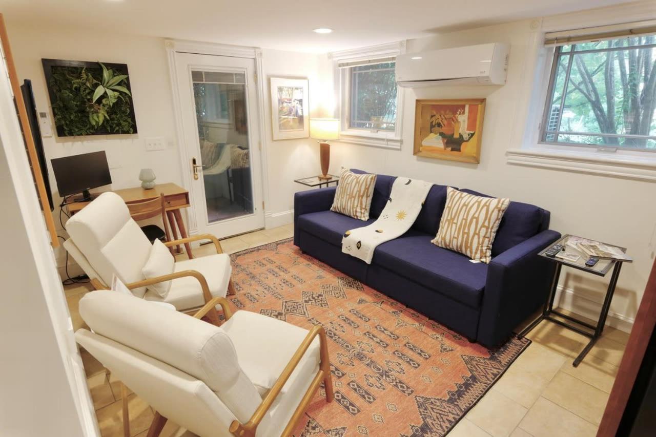 Apartment Capitol Hill Delight With Patio Washington