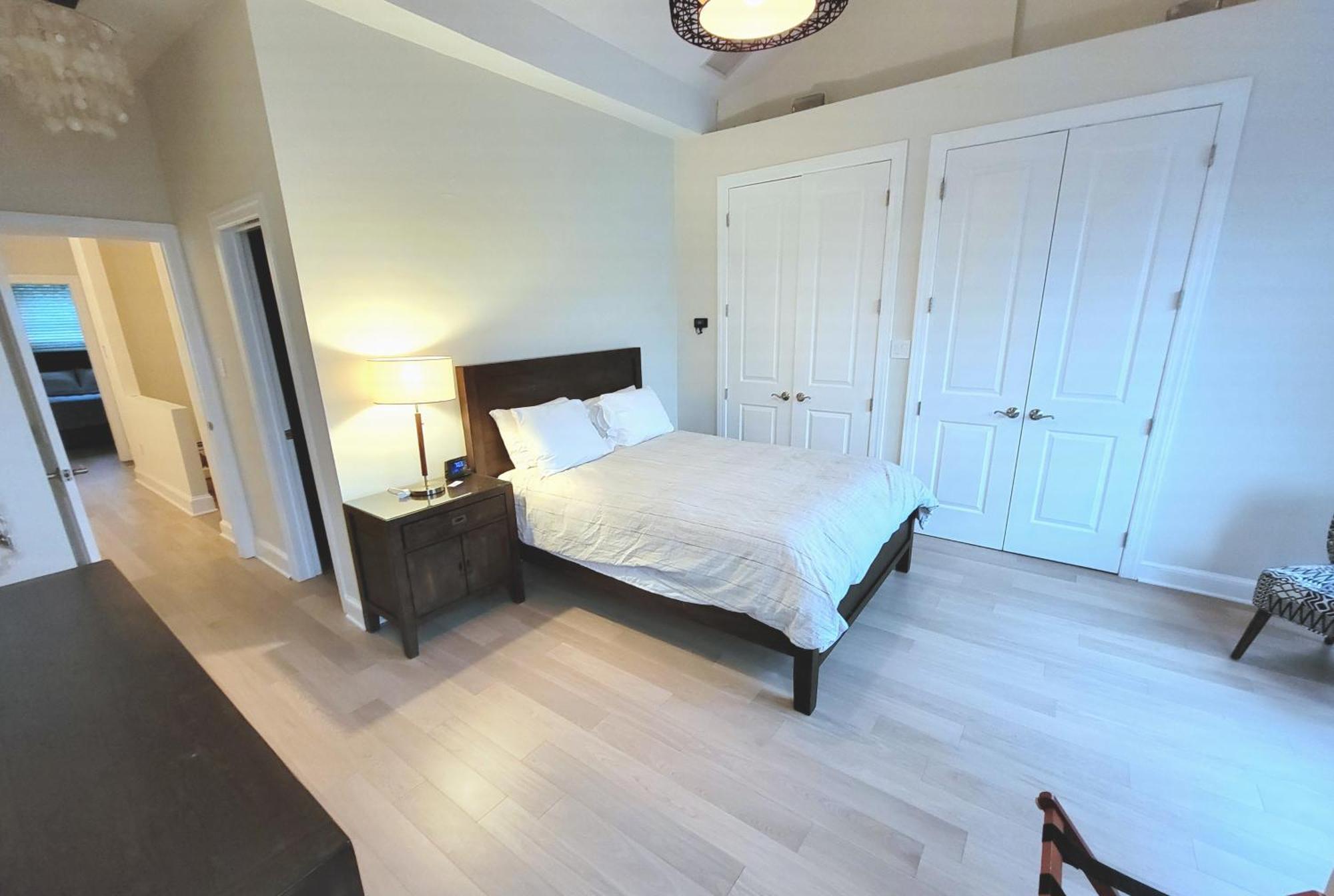 Modern 1 Block From Metro Subway Minutes To Capital, Museums And National Mall Holiday home *