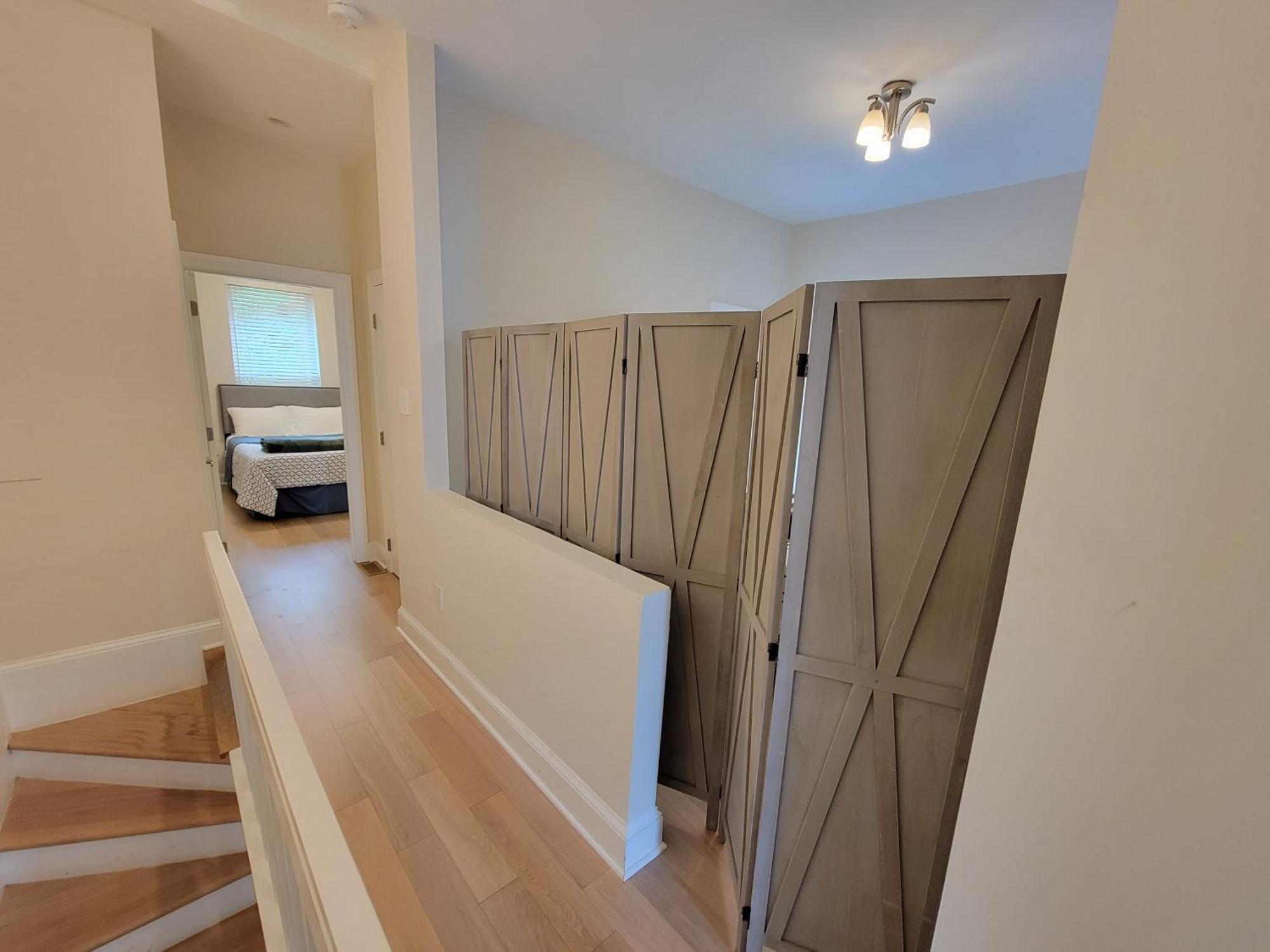 Modern 1 Block From Metro Subway Minutes To Capital, Museums And National Mall Holiday home *