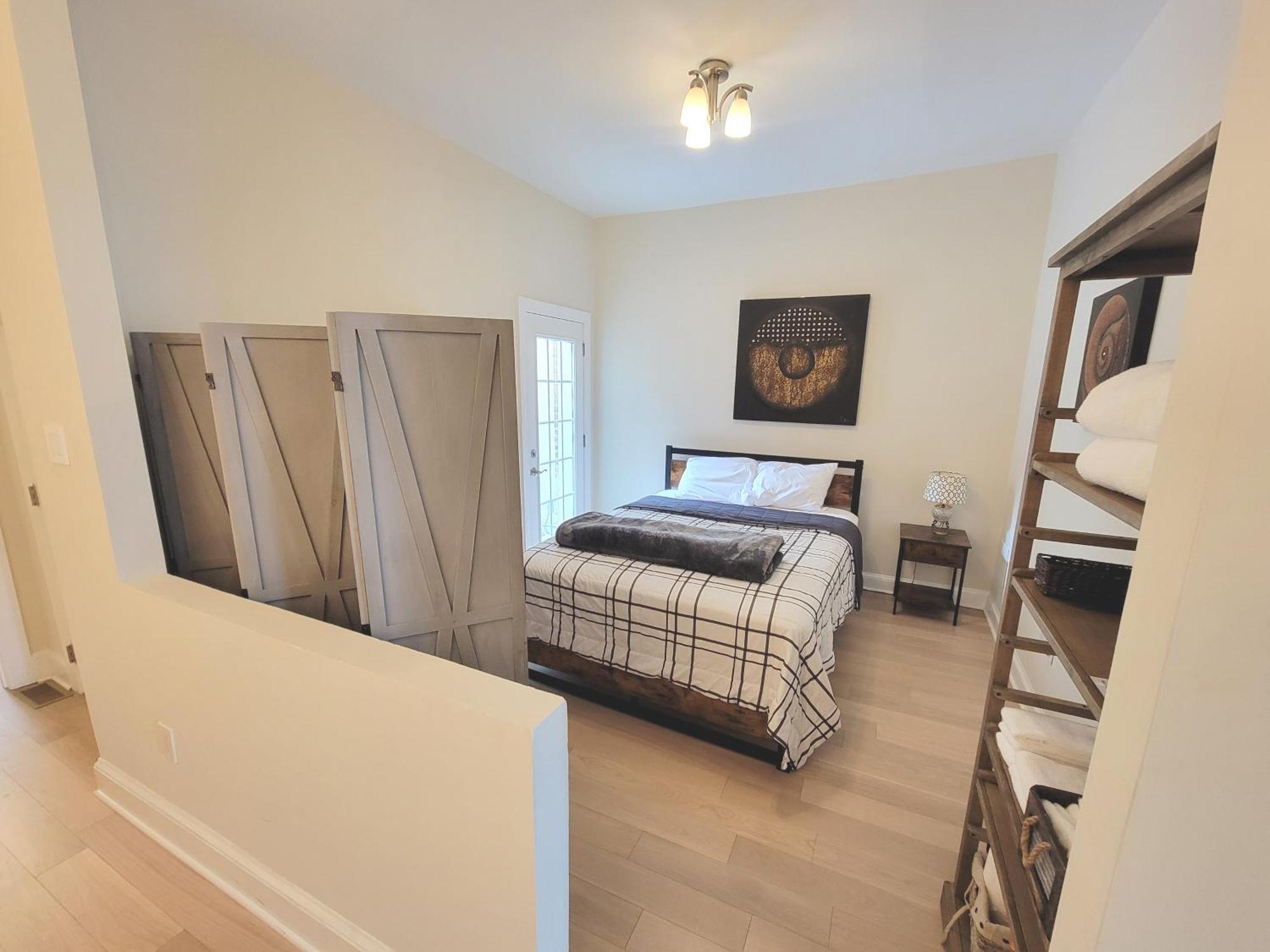 Modern 1 Block From Metro Subway Minutes To Capital, Museums And National Mall