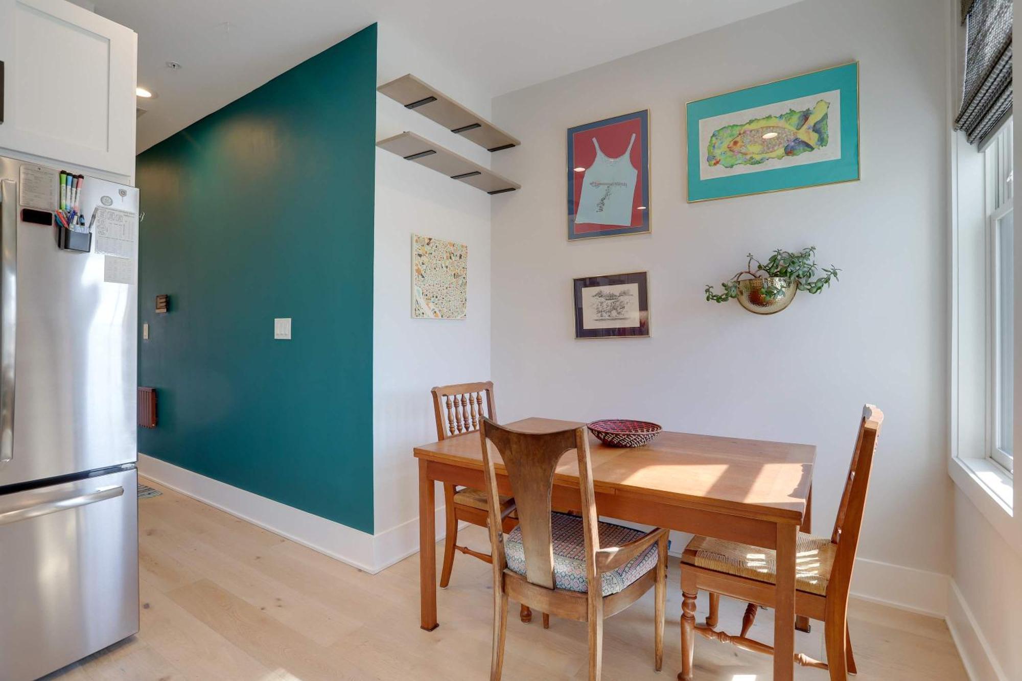 Sojourn Worldly 1 Bedroom 2 Ba 2 Blocks To Shaw Metro Apartment