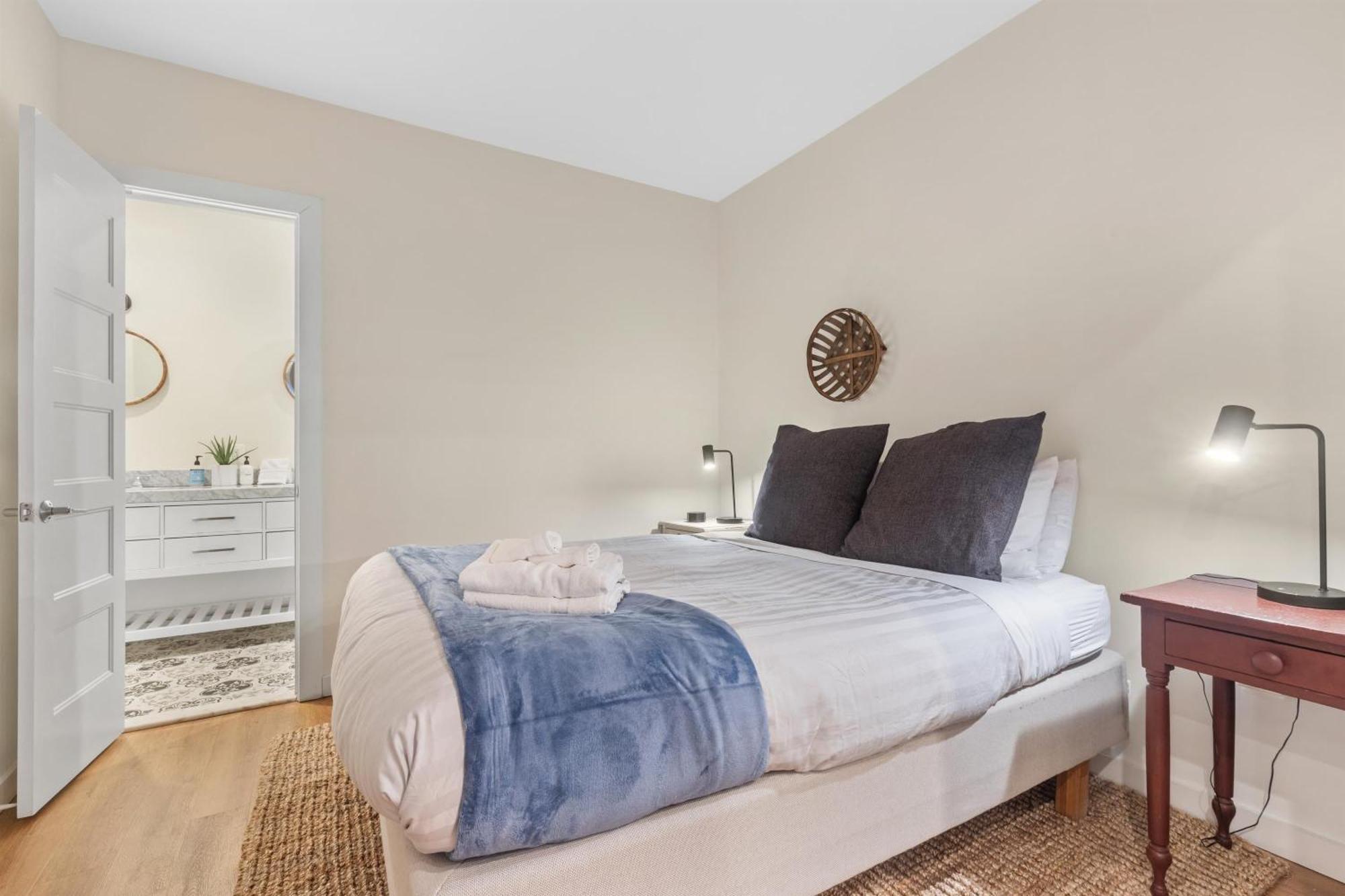 1-br Getaway In The Heart Of Adams Morgan Apartment Washington