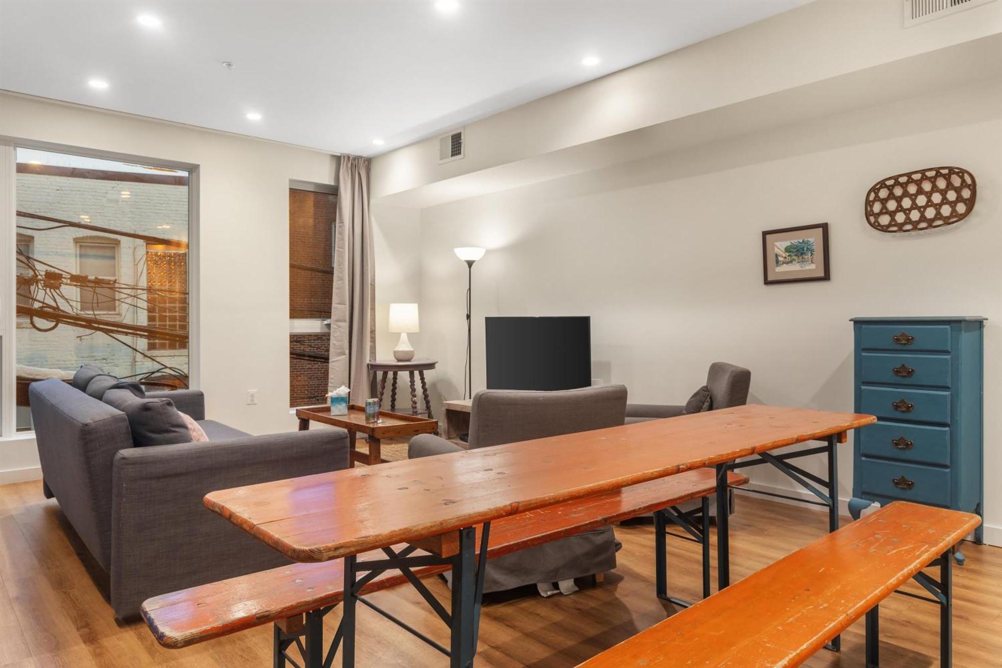 1-br Getaway In The Heart Of Adams Morgan Apartment