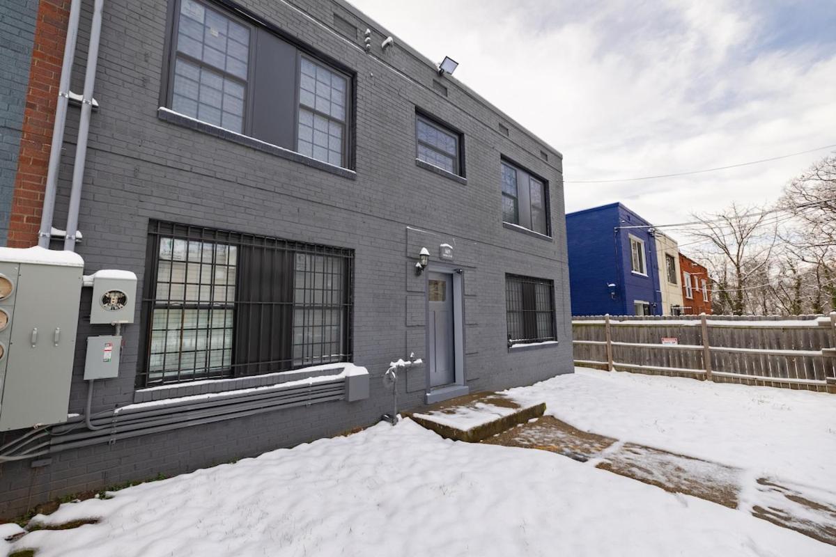 Modern In Dc 2-bedroom Apartment *