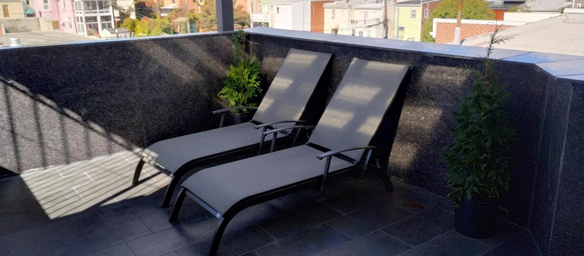 Large 2level 3br, 3ba With Free Parking Near Downtown Dc Washington