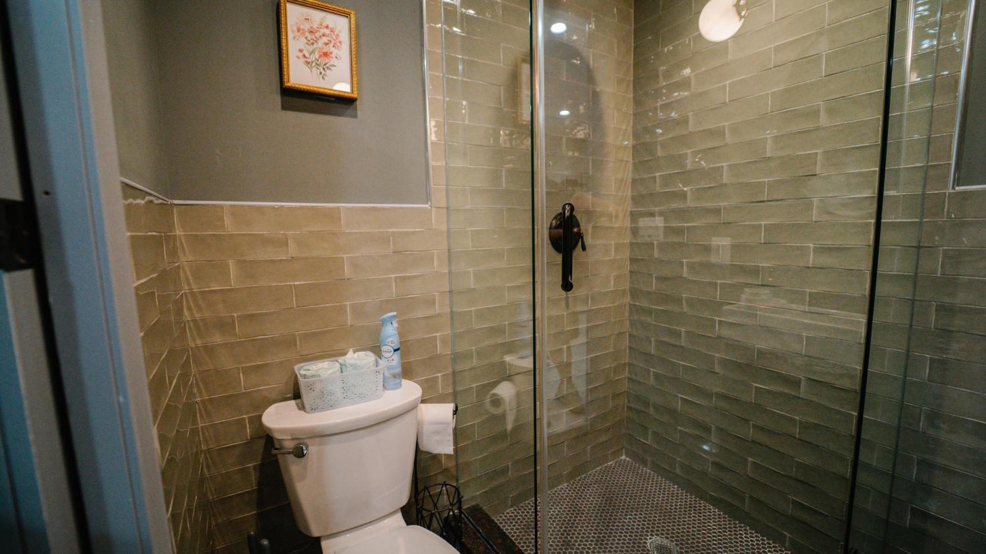 Cozy Vintage Escape 4br 4ba Near Dc Attractions! * Washington