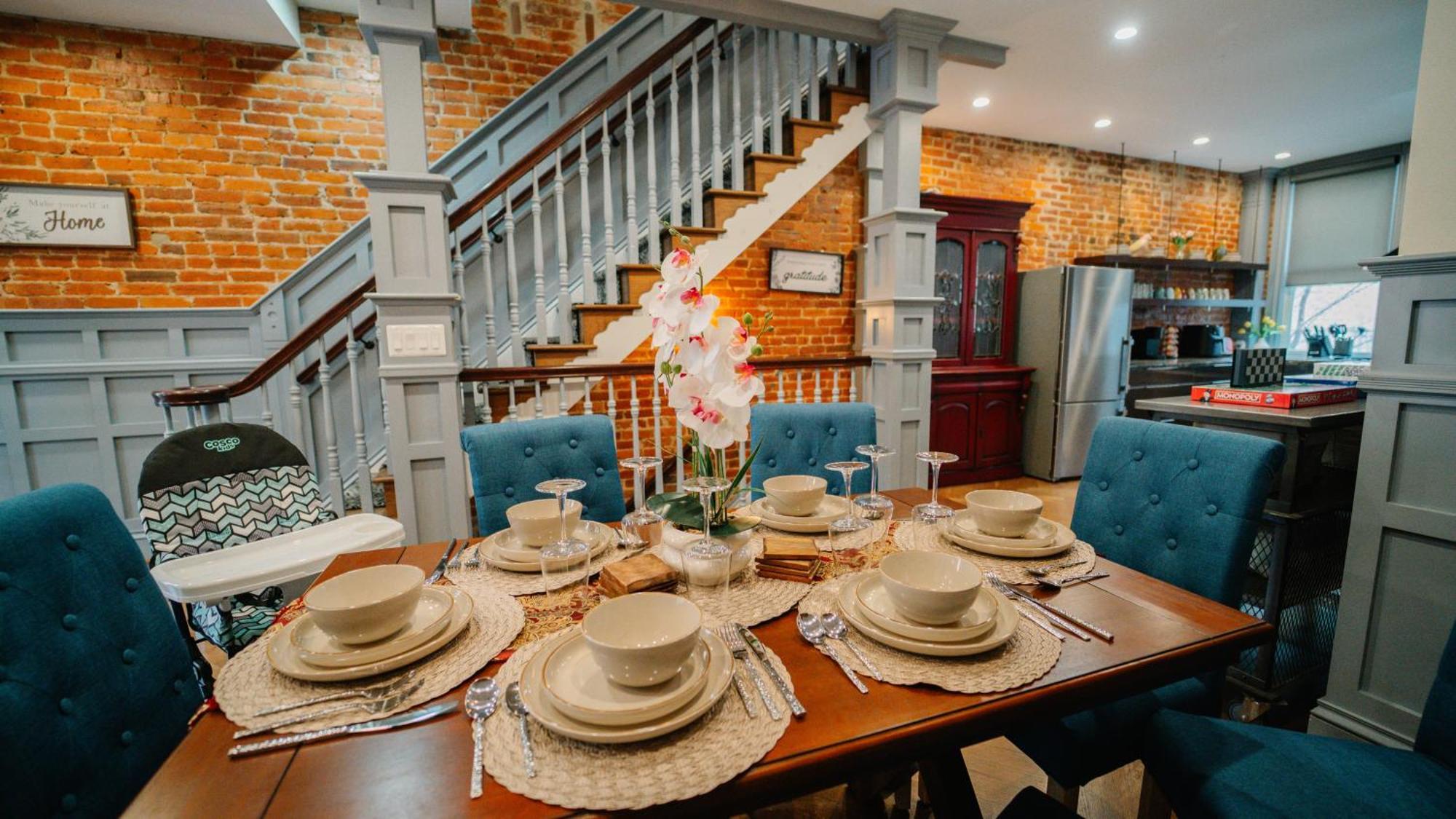 Cozy Vintage Escape 4br 4ba Near Dc Attractions! Holiday home