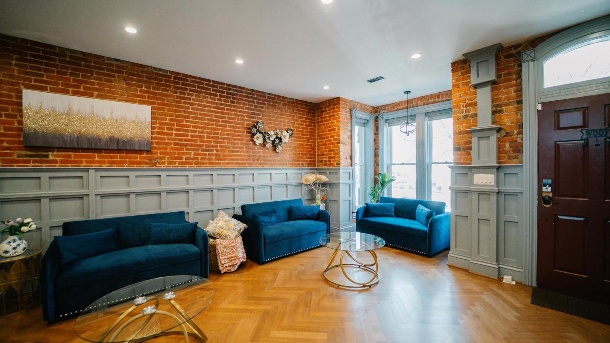 Cozy Vintage Escape 4br 4ba Near Dc Attractions! Holiday home *