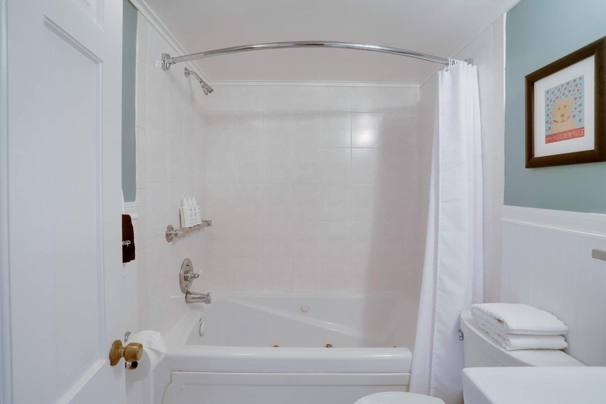 Sojourn Only 8 Blocks To Capitol And Private Patios *
