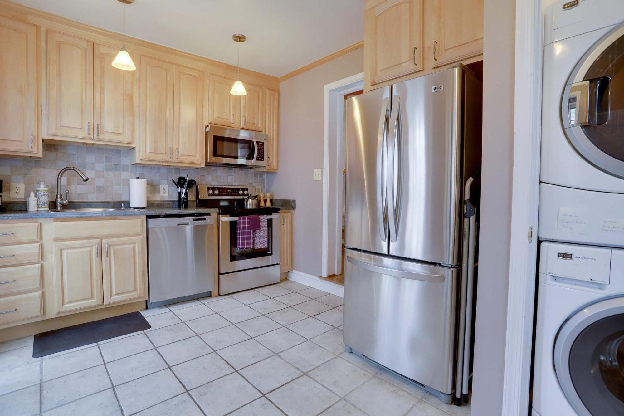 Holiday home Sojourn Only 8 Blocks To Capitol And Private Patios
