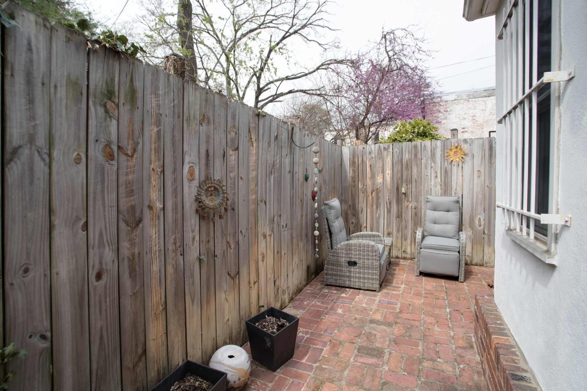 Holiday home Sojourn Only 8 Blocks To Capitol And Private Patios Washington