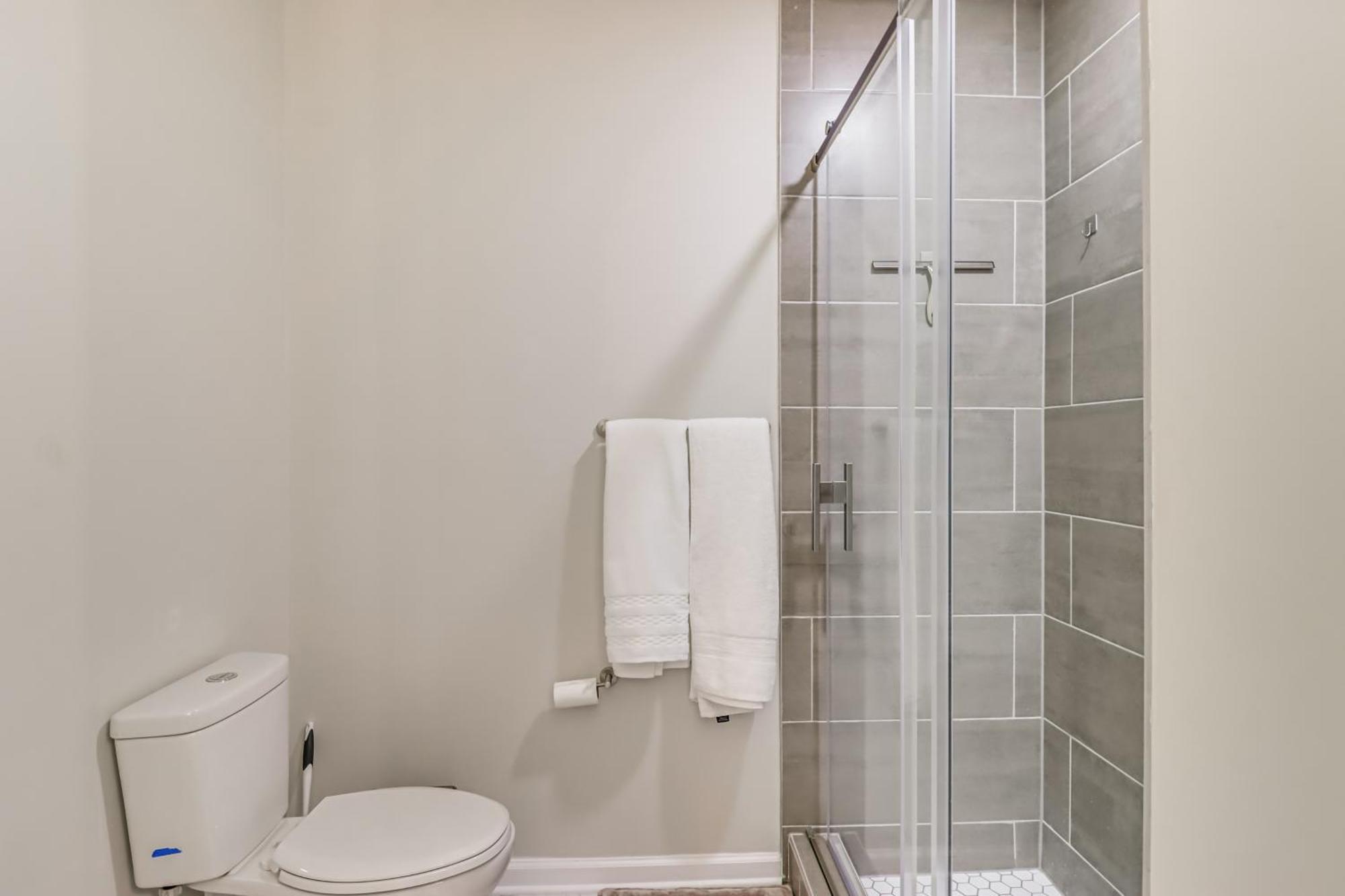 Less Than 1 Mi To Howard Townhome With Deck Washington