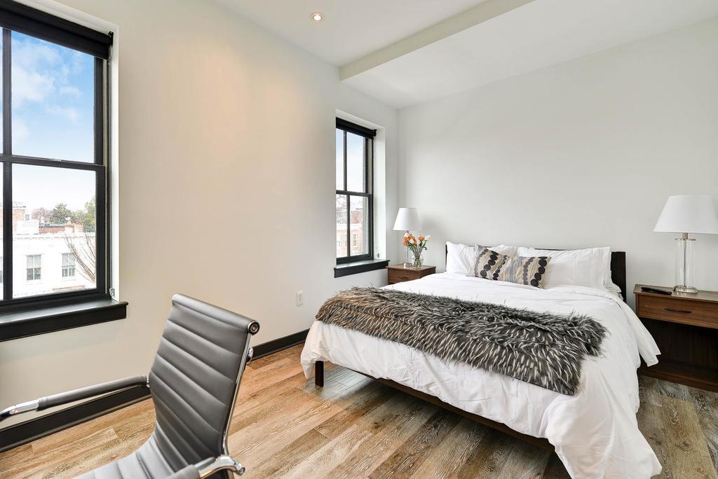 Capitol Hill Flats Apartment