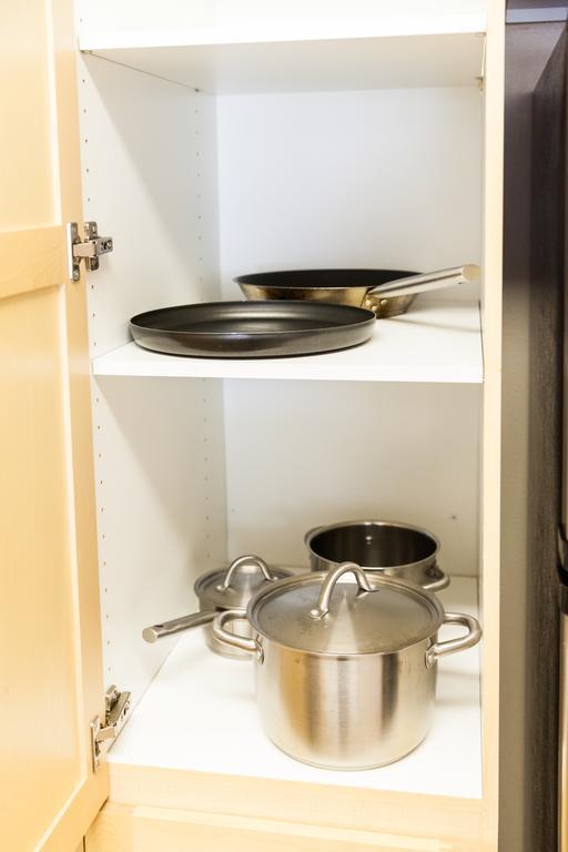 Fully Furnished In Near Logan Circle Apartment *