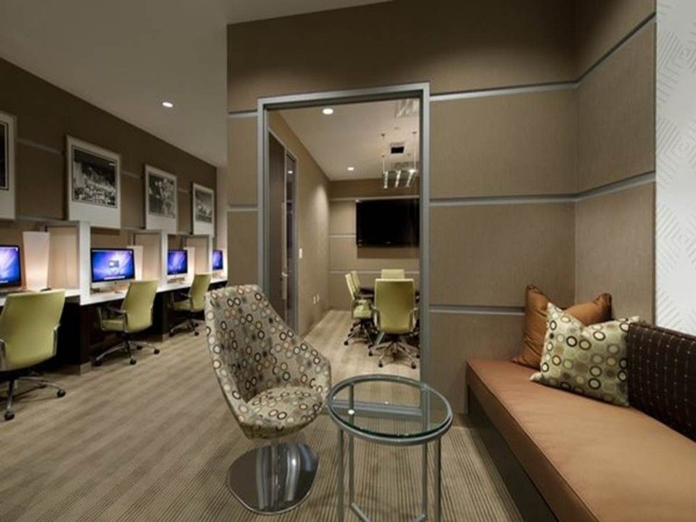 The Avenue By Executive Apartments Apartment Washington