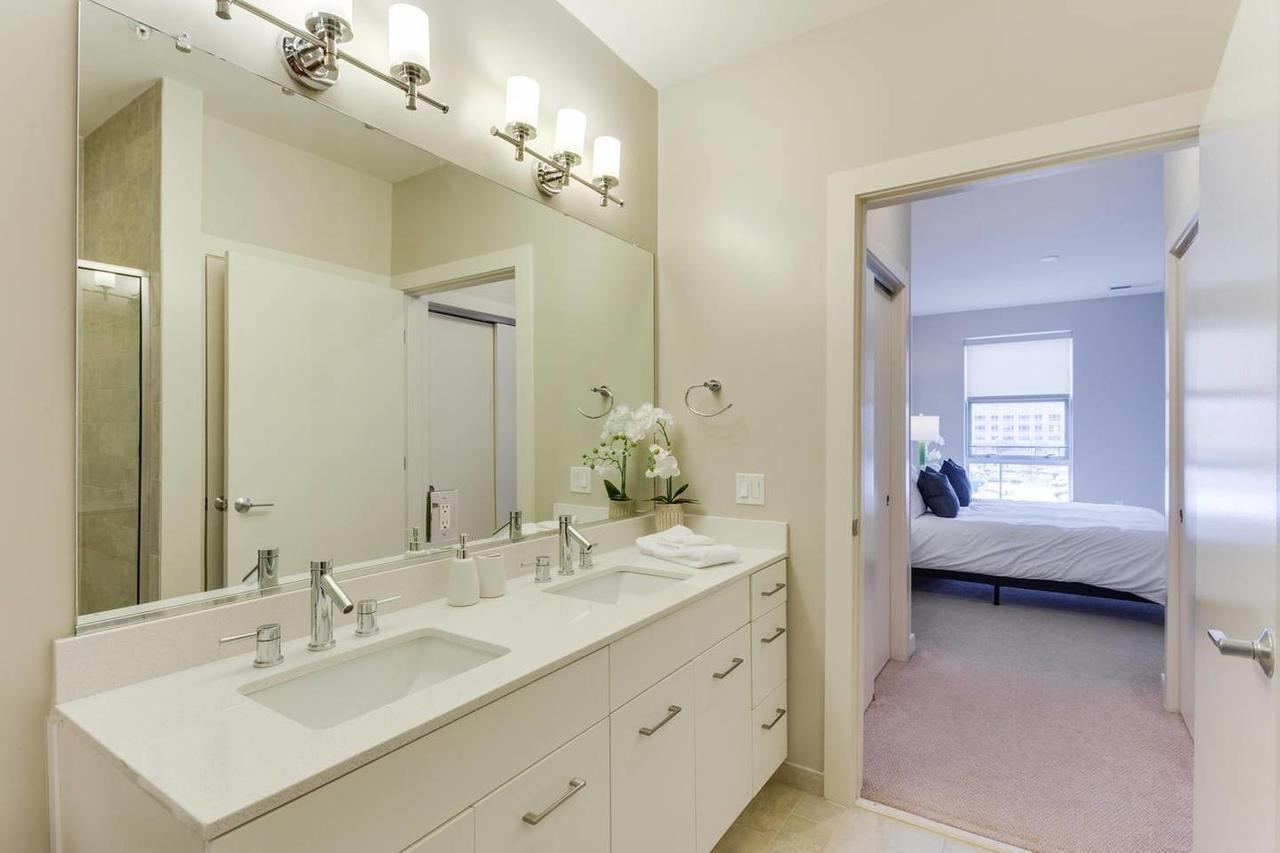 Two Bedroom On H Street Washington