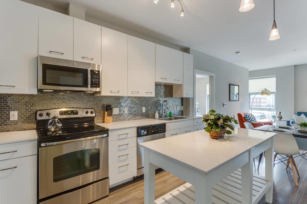 Two Bedroom On H Street Apartment