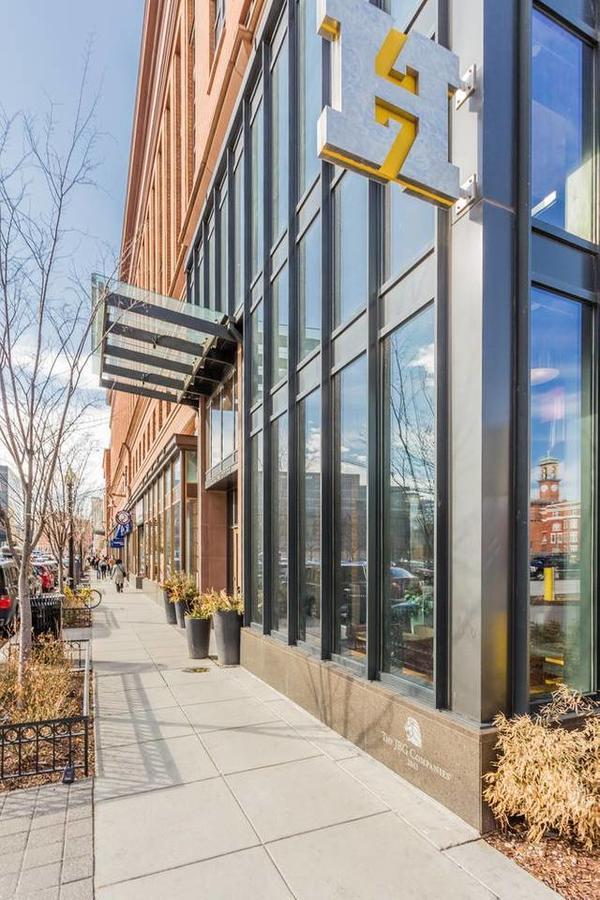 Apartment Two Bedroom On H Street *