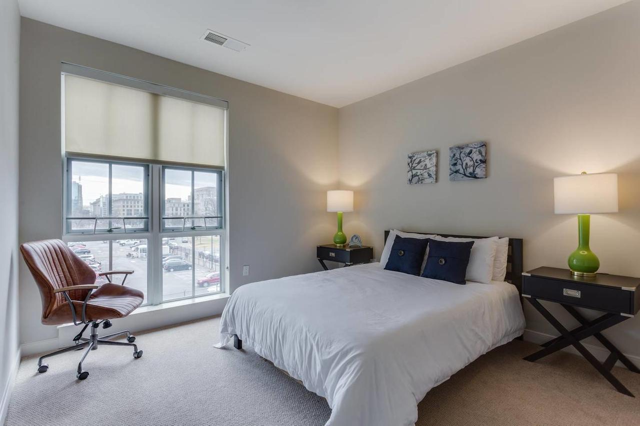 Two Bedroom On H Street *