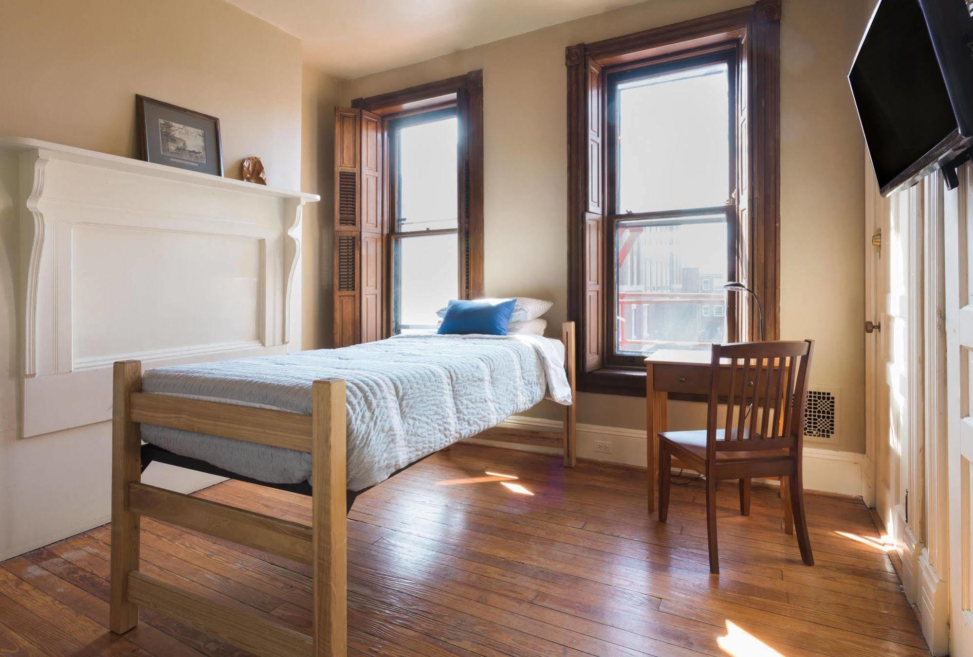 Found Places Capitol Hill 3* Washington