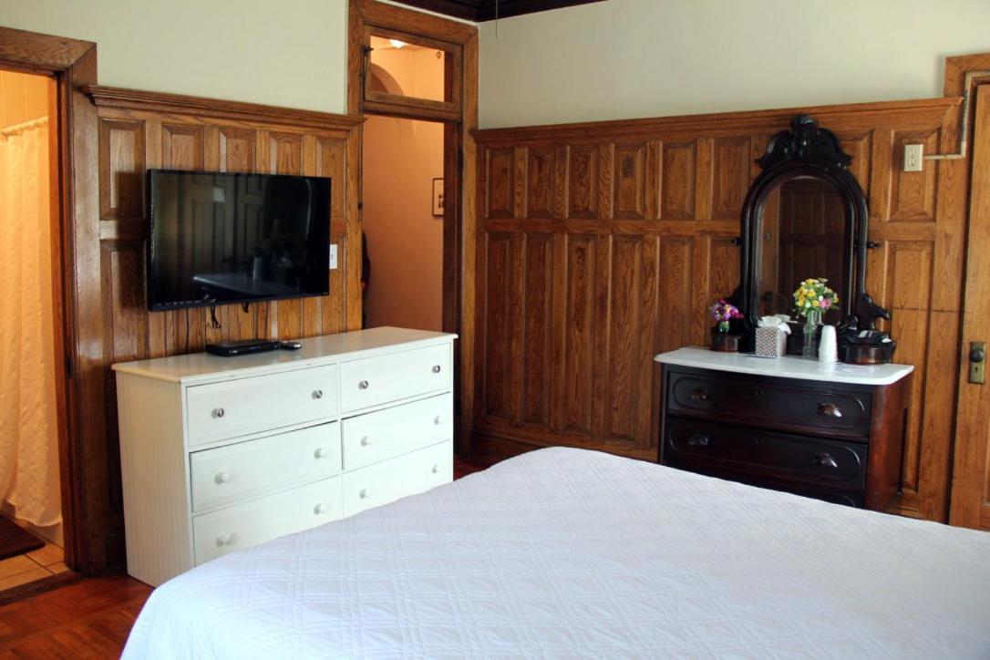 Bed & Breakfast Adam's