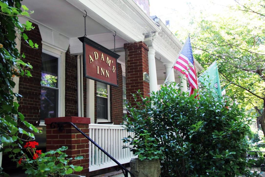 Adam's Bed & Breakfast 2*