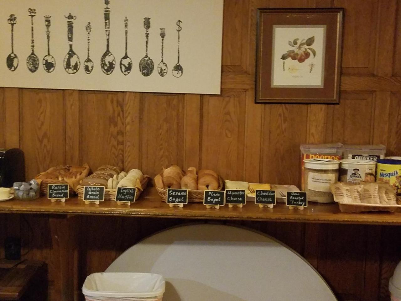 Adam's Bed & Breakfast