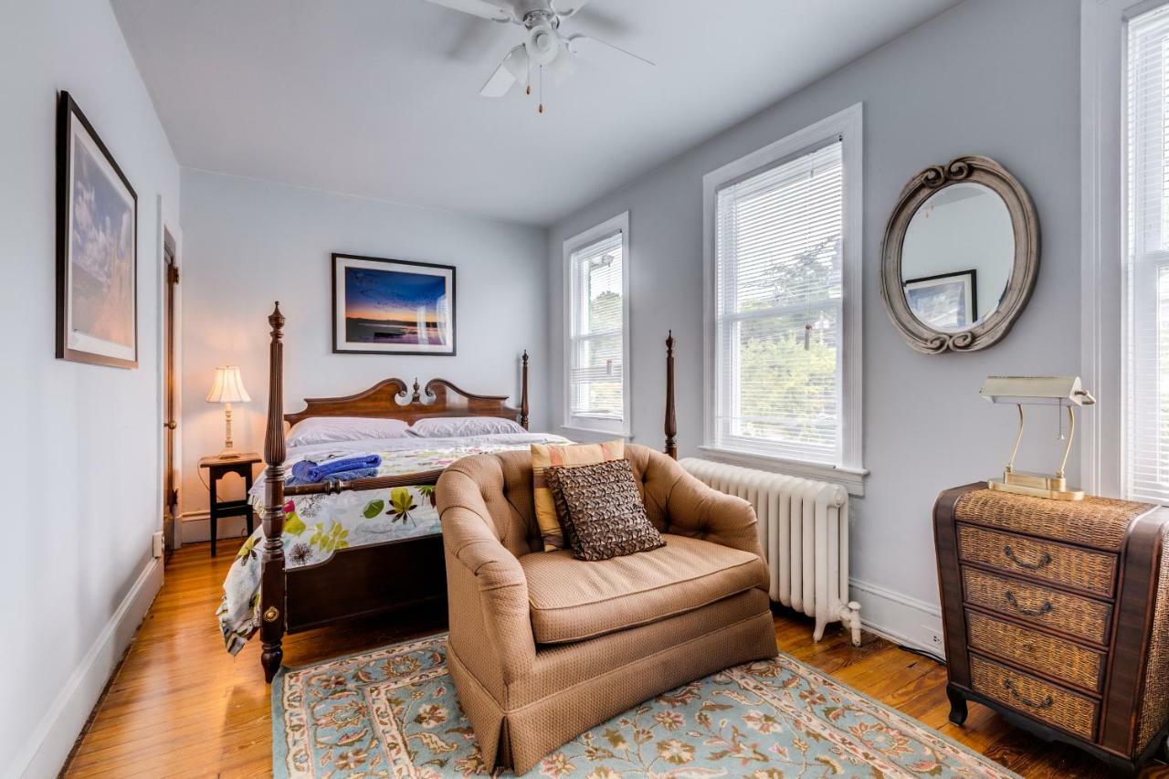 Cozy Brookland Near Metro Catholic University *