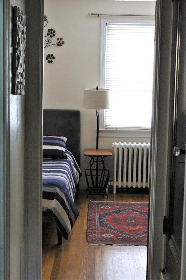 Master Bedroom-private Bath, Dc Washington