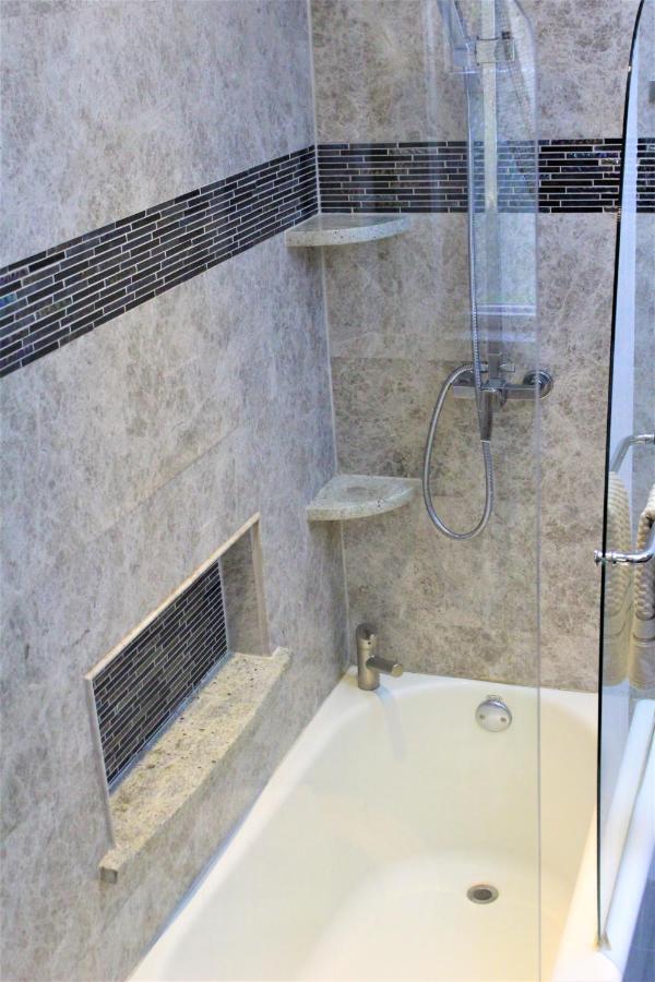 Master Bedroom-private Bath, Dc Homestay Washington